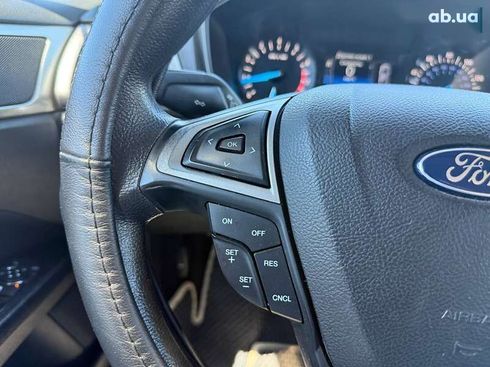 Ford Fusion 2017 - фото 30