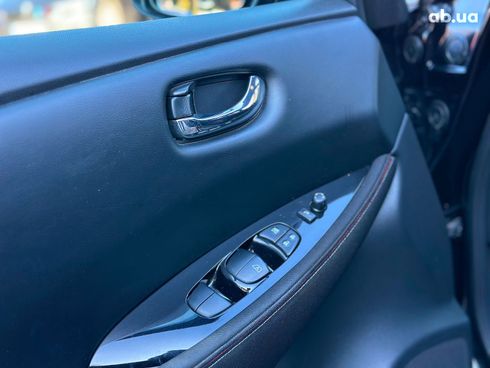 Nissan Leaf 2018 синий - фото 21
