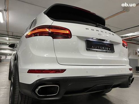 Porsche Cayenne 2015 - фото 18