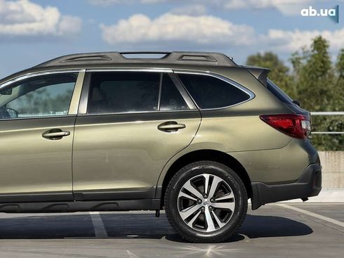 Subaru Outback 2017 - фото 15