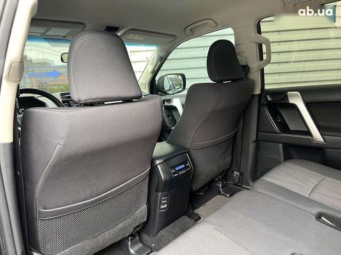 Toyota Land Cruiser Prado 2023 - фото 25