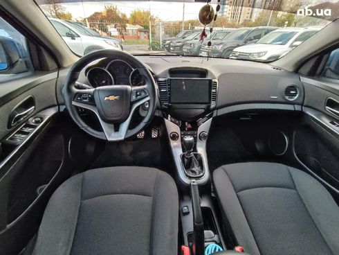 Chevrolet Cruze 2011 синий - фото 16