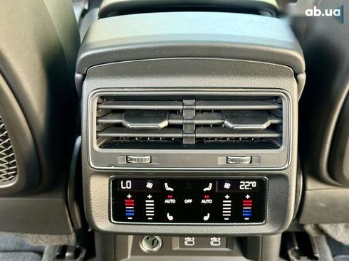 Audi SQ8 2021 - фото 30