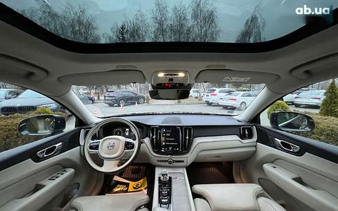 Volvo XC60 2020 - фото 15