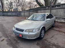 Продажа б/у Toyota Camry 2001 года - купить на Автобазаре