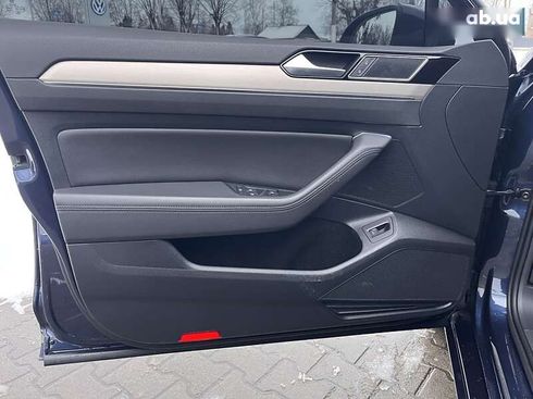 Volkswagen Passat 2017 - фото 10