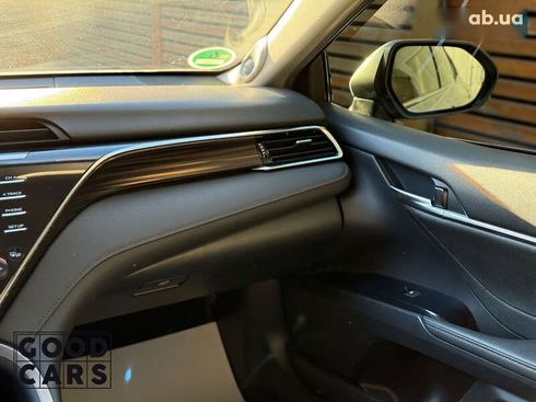 Toyota Camry 2018 - фото 30