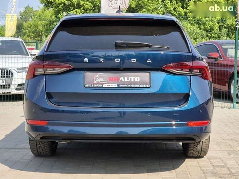 Skoda Octavia 2021 - фото 16