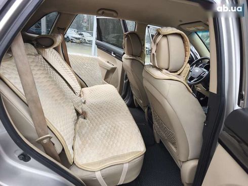 Kia Sorento 2012 - фото 12