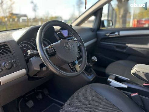 Opel Zafira 2009 - фото 22