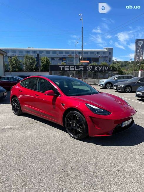 Tesla Model 3 2022 - фото 9