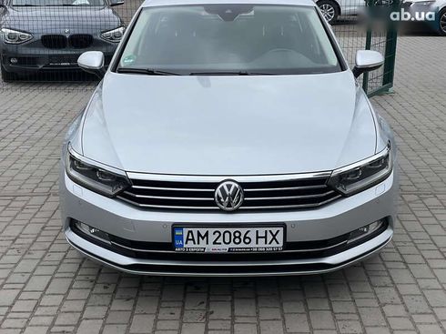 Volkswagen Passat 2017 - фото 6