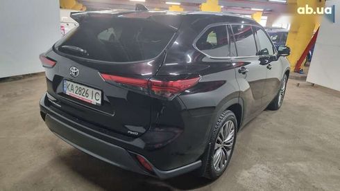 Toyota Highlander 2022 - фото 5