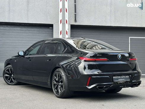BMW 7 серия 2022 - фото 30