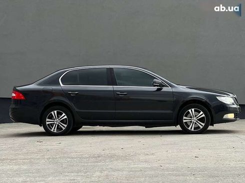 Skoda Superb 2012 - фото 5