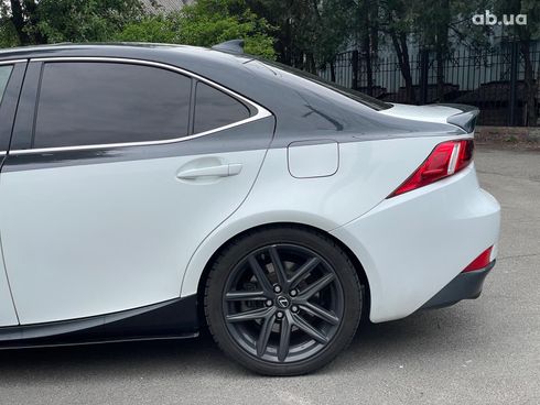 Lexus IS 2016 белый - фото 6