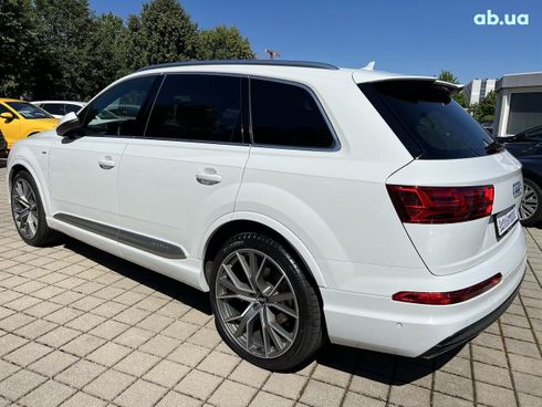 Audi Q7 2018 - фото 19