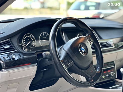 BMW 5 серия 2013 черный - фото 10