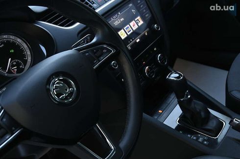 Skoda Octavia 2019 - фото 21