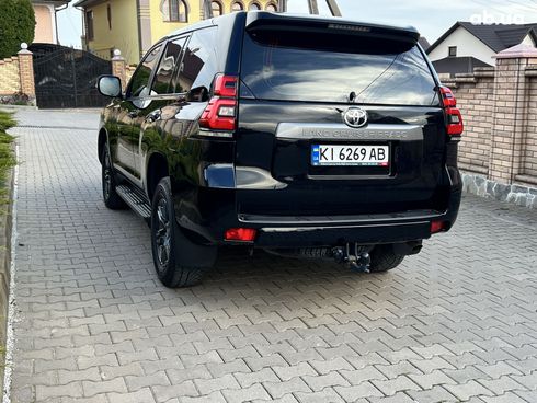 Toyota Land Cruiser Prado 2018 черный - фото 6
