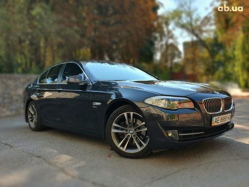 BMW 5 серия 2012 серый - фото 3