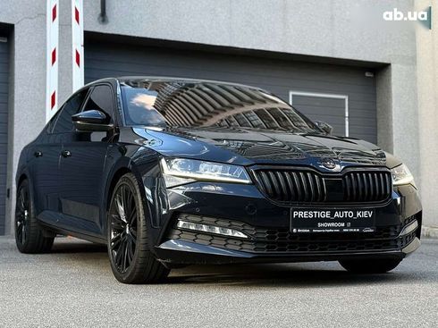 Skoda Superb 2020 - фото 11
