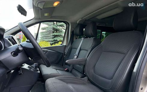 Opel Vivaro 2016 - фото 17