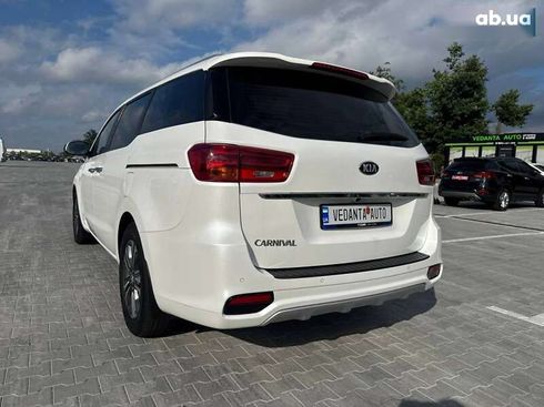 Kia Carnival 2019 - фото 9