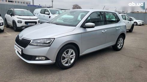 Skoda Fabia 2020 - фото 5