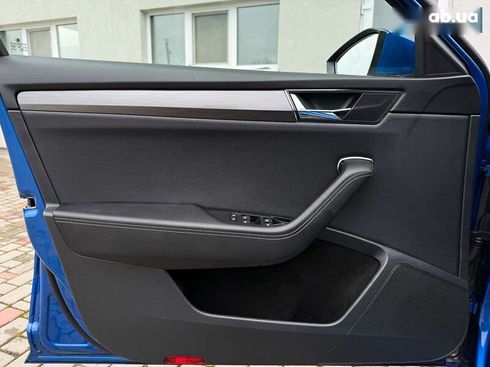 Skoda Superb 2022 - фото 29