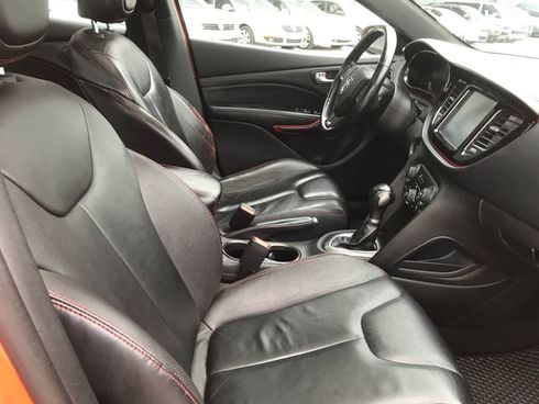 Dodge Dart 2015 оранжевый - фото 8