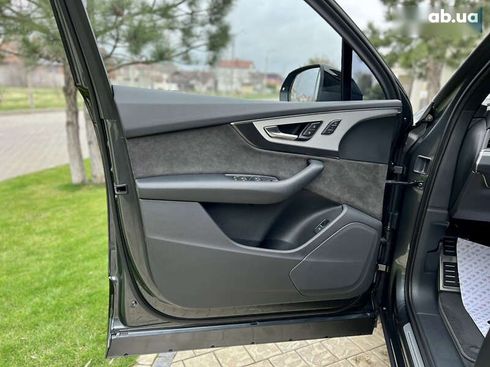 Audi Q7 2017 - фото 26