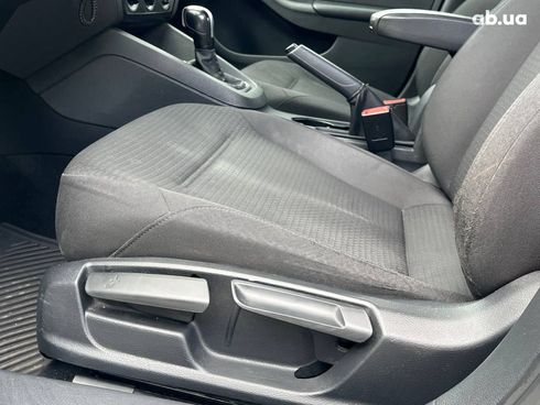 Volkswagen Jetta 2016 белый - фото 32