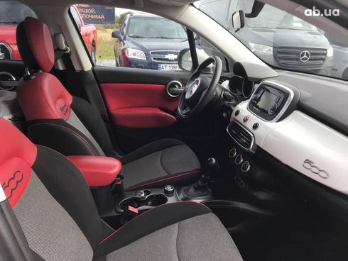 Fiat 500X 2015 белый - фото 12