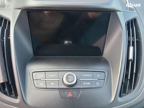 Ford Escape 2019 серый - фото 27