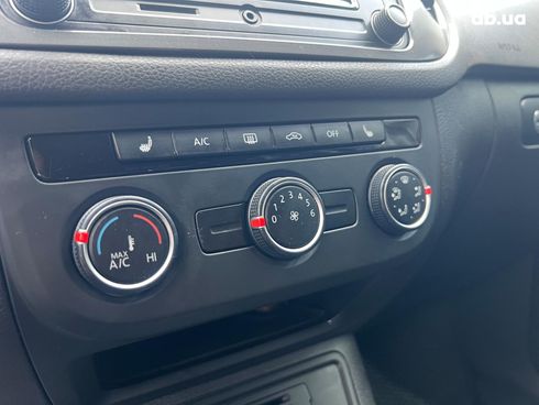 Volkswagen Tiguan 2016 синий - фото 37