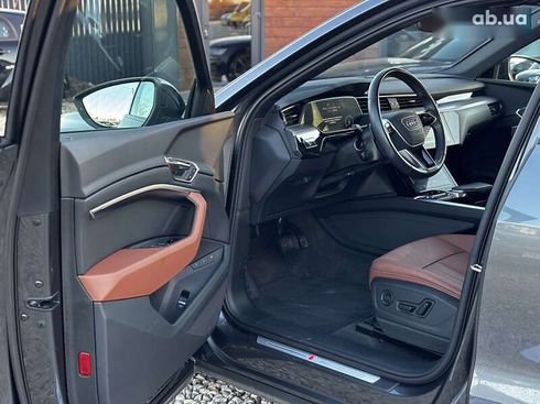 Audi E-Tron 2021 - фото 28