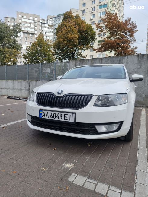 Skoda Octavia 2013 белый - фото 2