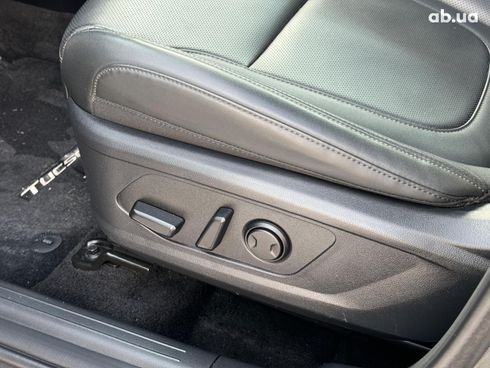 Hyundai Tucson 2023 серый - фото 18