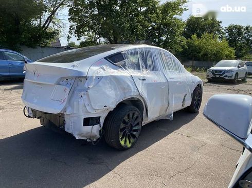 Tesla Model Y 2023 - фото 7