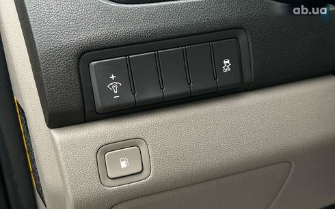 Kia Carnival 2015 - фото 19