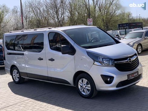 Opel Vivaro 2017 - фото 7
