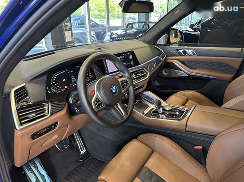 BMW X5 M 2022 - фото 30