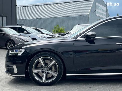 Audi A8 2018 черный - фото 5