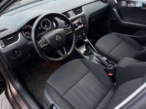 Skoda Octavia 2019 - фото 21