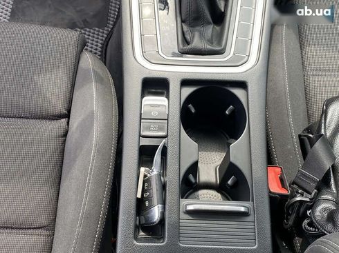 Volkswagen Passat 2017 - фото 16