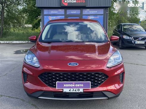 Ford Escape 2020 - фото 3