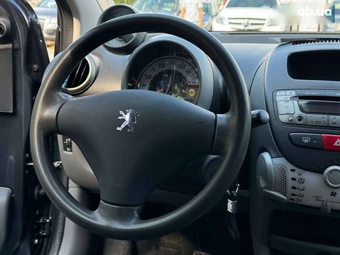 Peugeot 107 2010 - фото 12