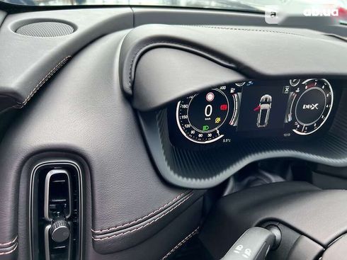 Aston Martin DBX 2021 - фото 23