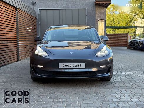 Tesla Model 3 2022 - фото 2